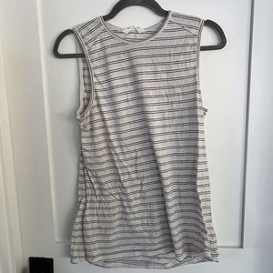 Stripe tank